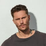 Profile of 𝐊𝐀𝐀𝐙𝐄