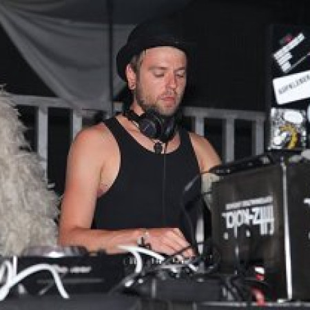 Ian May