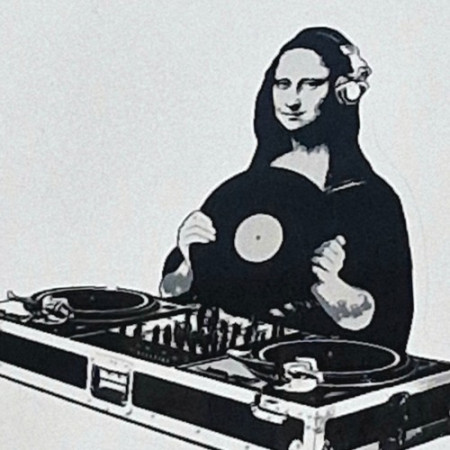 DJ Dina