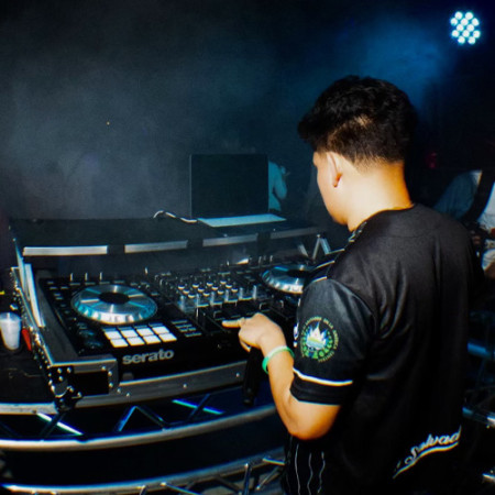 DJ RIVERA