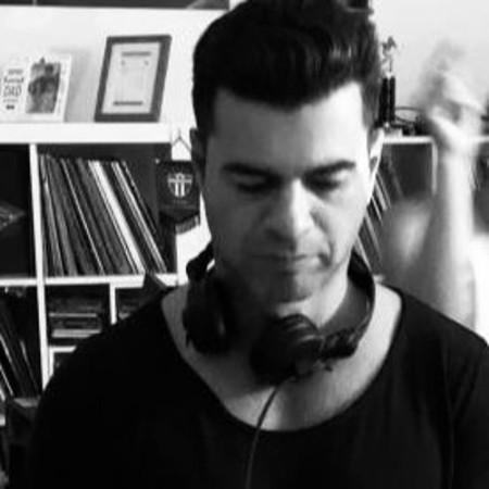 dj johnmav