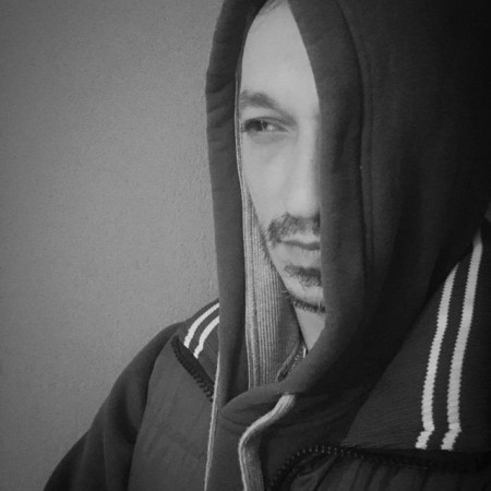 john vathis dj & producer