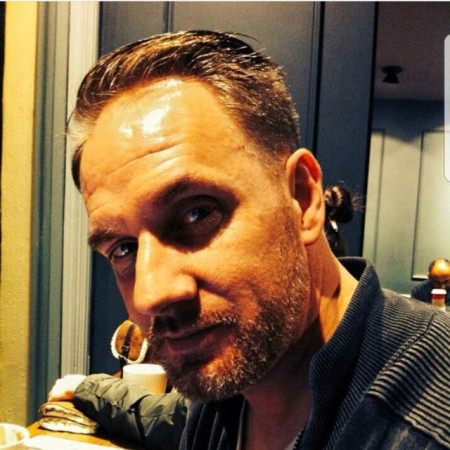 Jon ChicagoDeep Garcia