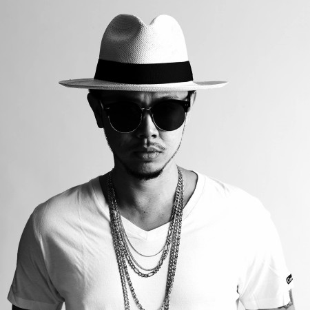 KHAN THAITANIUM