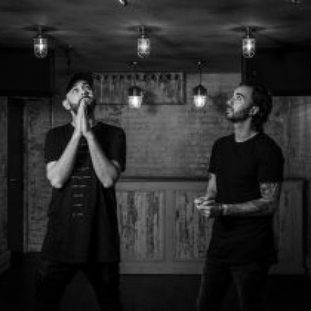 Leftwing & Kody