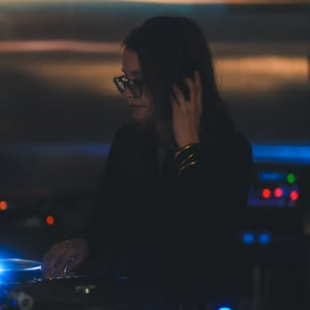 Hélène aka Kotatsu - DJ