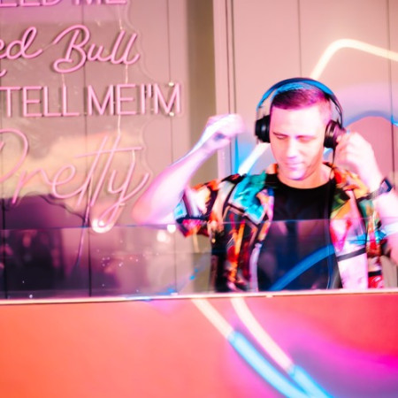 DJ Statik Lee