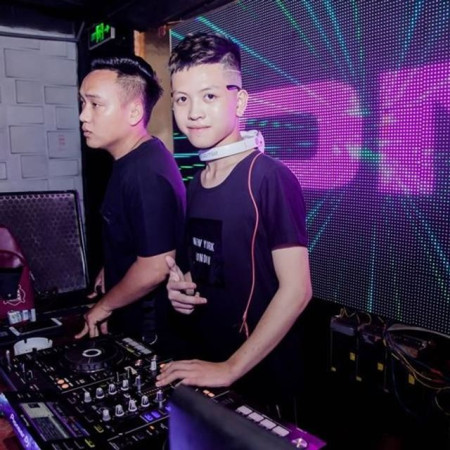 Dj Long Nhật✈