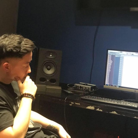 Louebeatz210795