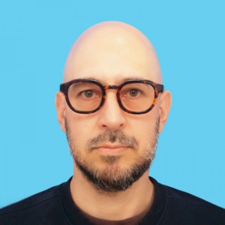 Mark De Clive Lowe