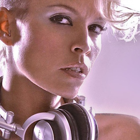 Maxine Agusto Dj