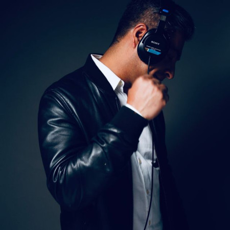 MEDRANO DJ / MUSIC SELECTOR