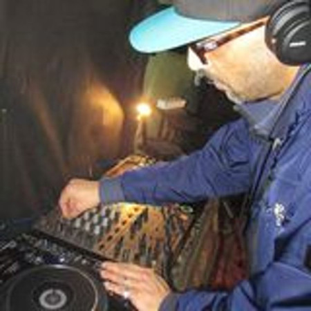 DJMILAN DJ-PRODUCER-RE-MIXER