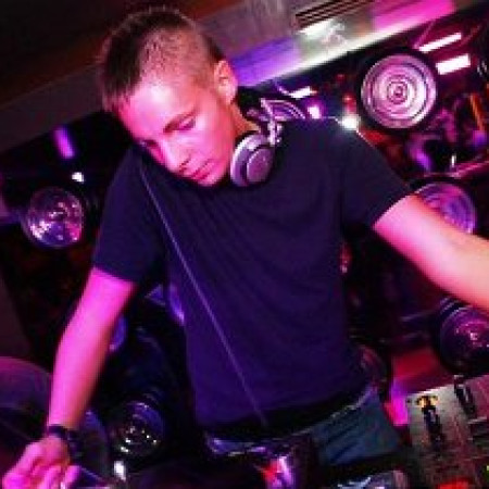 Nils