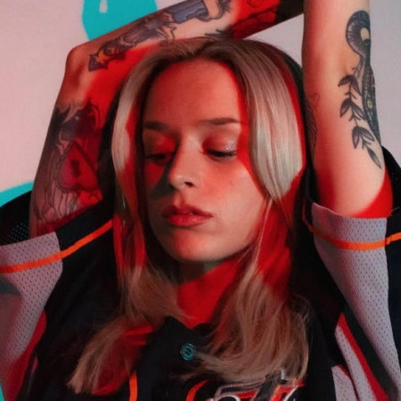 NINA BENDER
