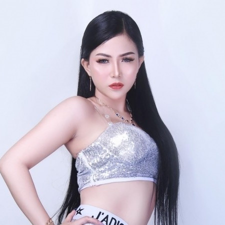 NONA SHANIA
