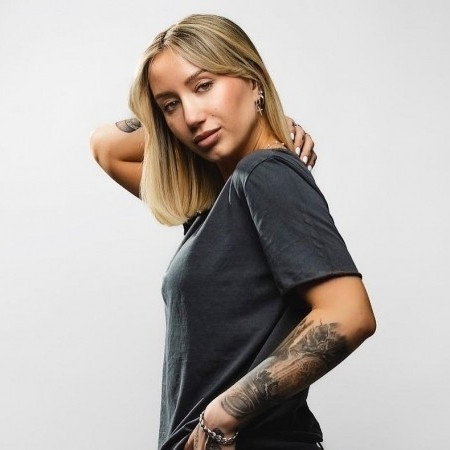 NORA VAN ELKEN