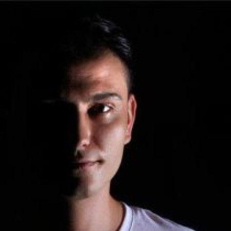 Ozgur Uzar