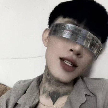 QUỐC DUY LÂM