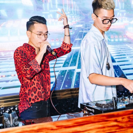DJ QUANG LOUIS