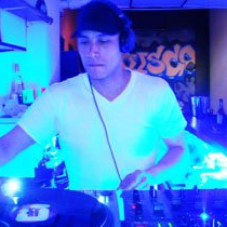 Ricardo Neotek