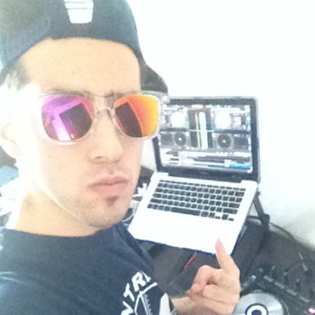 DJ F3DRIX