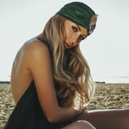 Rina Kove