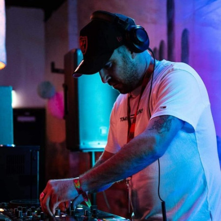 DJ Carnzy