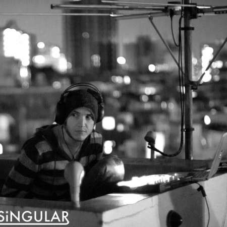 SiNGULAR