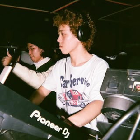 TAKERU