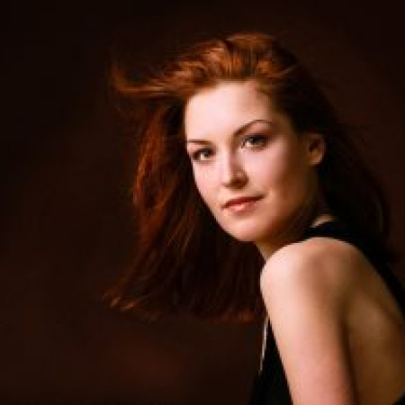 Téa Wavesword