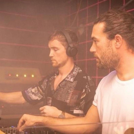 Tilt DJs
