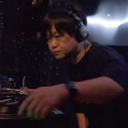 toshioueki