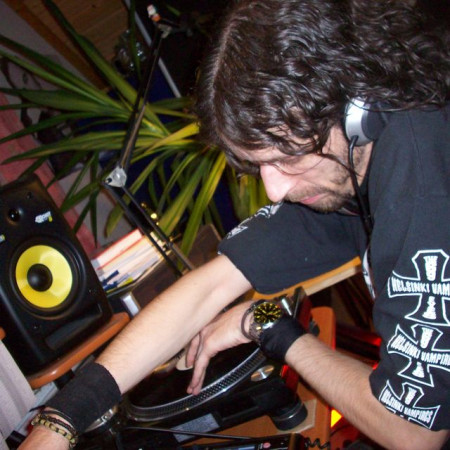 DJ Trap/Jaw