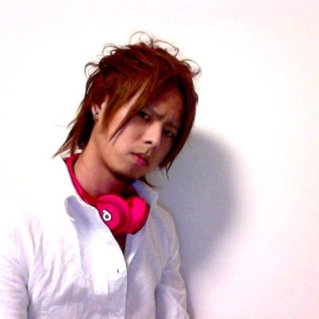dj-tsubasa