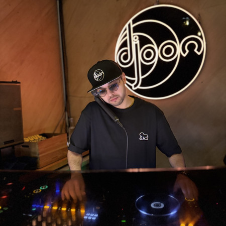 UnesGroove