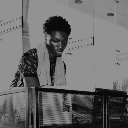DJ ADE