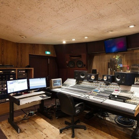 Z.B.R producer