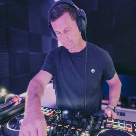 DJ Hussler