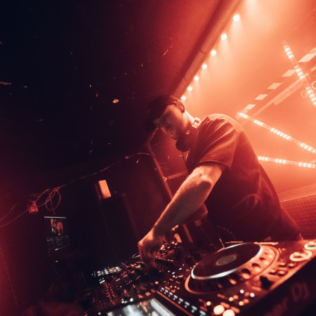 VIK B