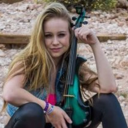 Violin Girl