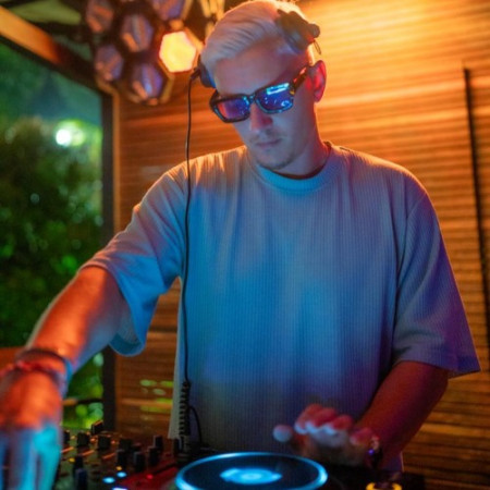 Wrigley_DJ
