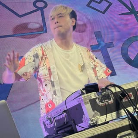 Yang Yang