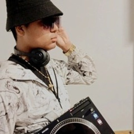 DJ YONARDO