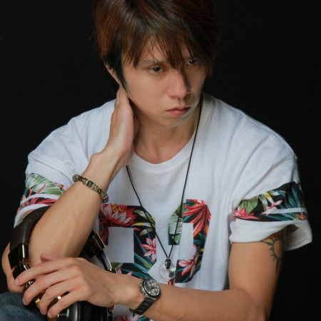 YOSHI  KANOU(GIA VALANCE JAPAN)