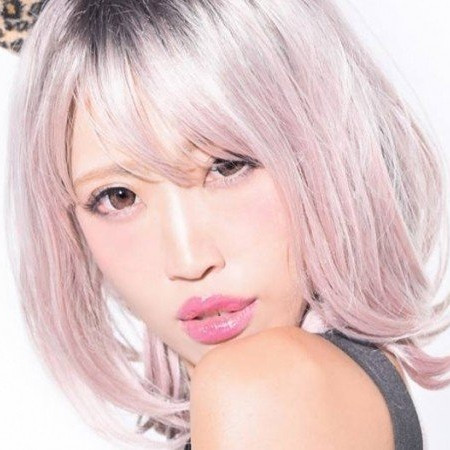 YURINA