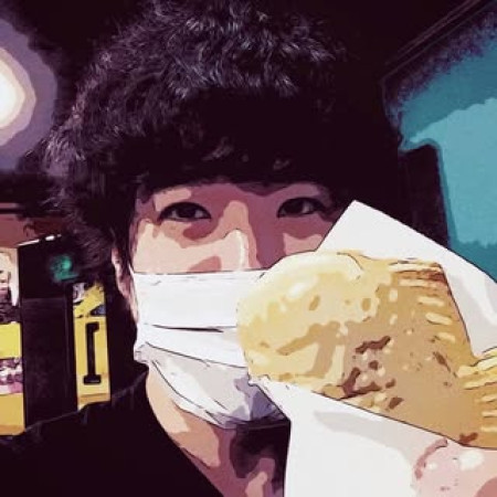 中根ユウスケ