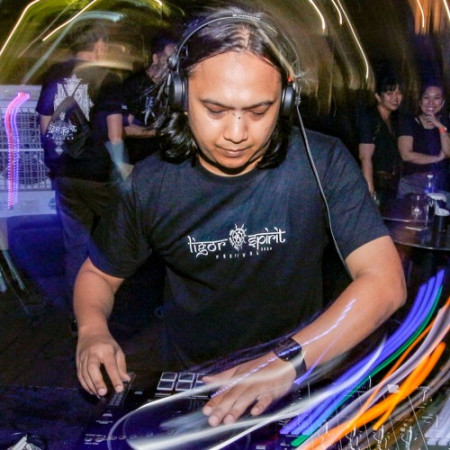 DJ RADZY
