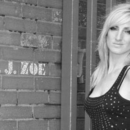Zoe DJ-Artist